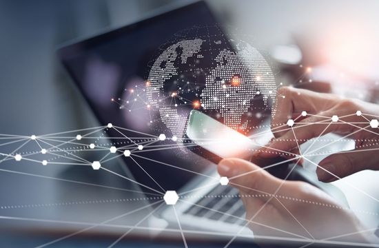 Si crea una obra usando inteligencia artificial, ¿de quién son los derechos de autor?