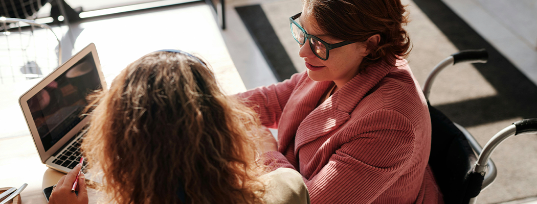 Al menos 8 proyectos de ley buscan restituir norma de asistentes sociales